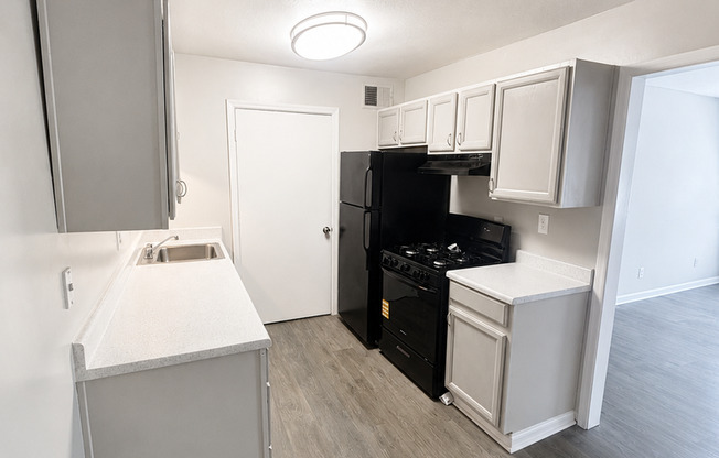 1 bed, 1 bath, $1,150, Unit A03