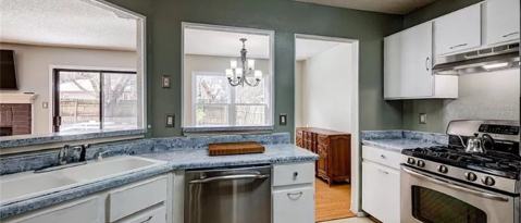 1102 GREENBRIAR LOOP