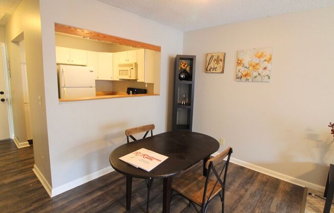 2 beds, 2 baths, $750