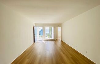 1 bed, 1 bath, $1,595, Unit 14600-3