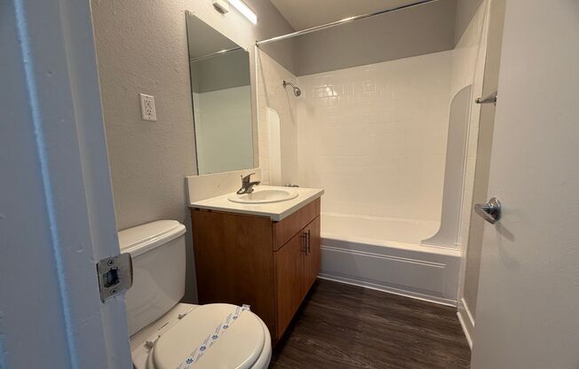2 beds, 1.5 baths, 1,050 sqft, $3,150, Unit 1732-7