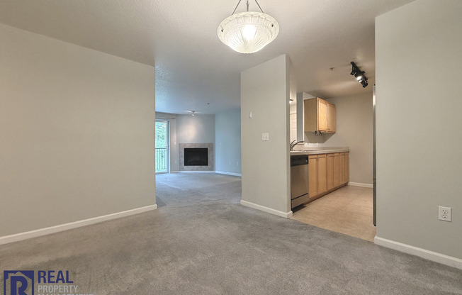 Tanasbourne 2BR/2BA Condo | Balcony, A/C & Covered Parking