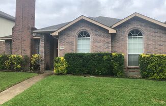 Lovely home in Villages of Valley Creek!