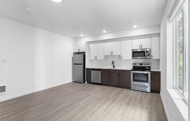 1 bed, 1 bath, 420 sqft, $1,525, Unit 5