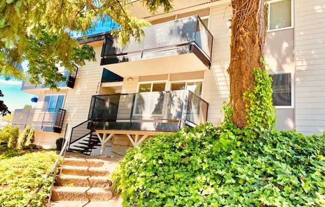 7919 35th Ave SW - (GSB-R240B - Vue Crest Apts)