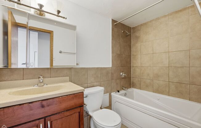 1 bed, 1 bath, 700 sqft, $1,950, Unit 418-1303