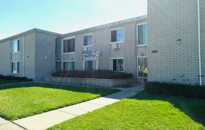 16885 LAHSER ROADAPT A 8