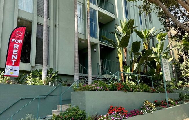 929 Larrabee