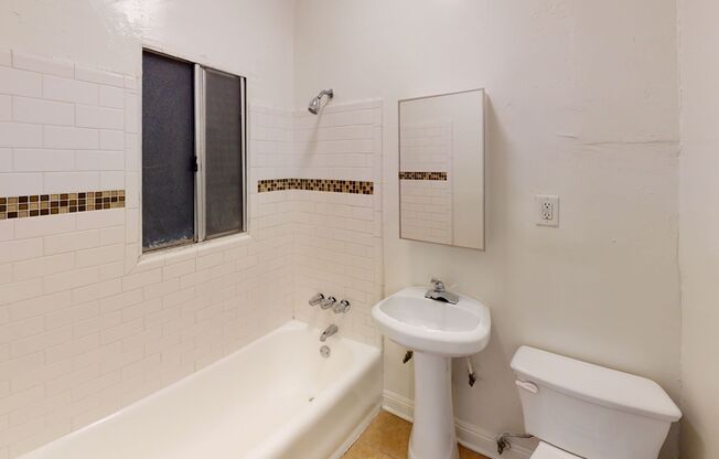 Studio, 1 bath, 450 sqft, $1,462.08, Unit 506
