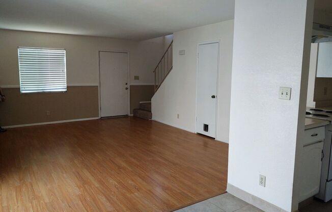 Town home on 47 Dr
