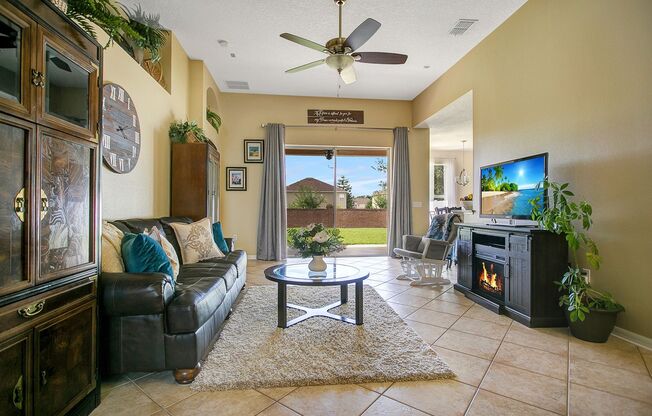 442 HOME GRV DR