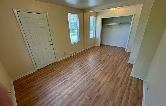 2818 W Saint Paul Ave  3 Bedroom House