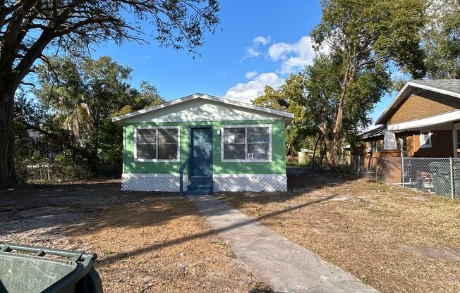 Three bedroom two bathroom - Lakeland