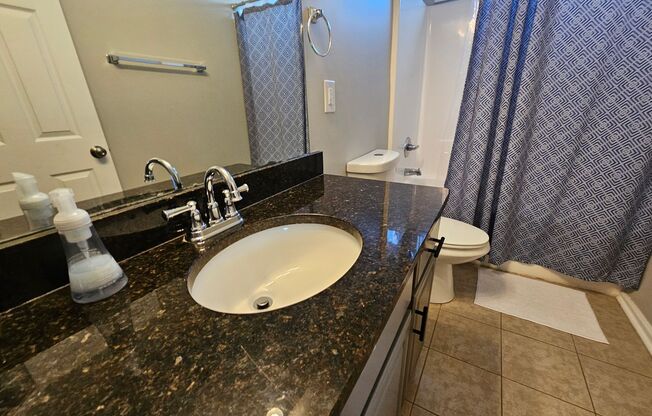 3 beds, 2.5 baths, 1,550 sqft, $1,825, Unit 3061