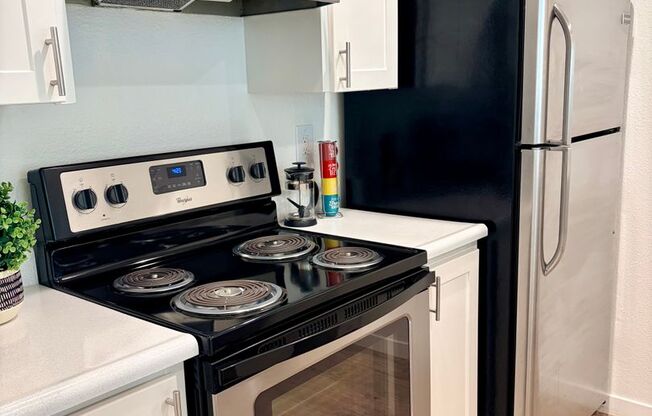 2 beds, 1.5 baths, 950 sqft, $2,200, Unit 117