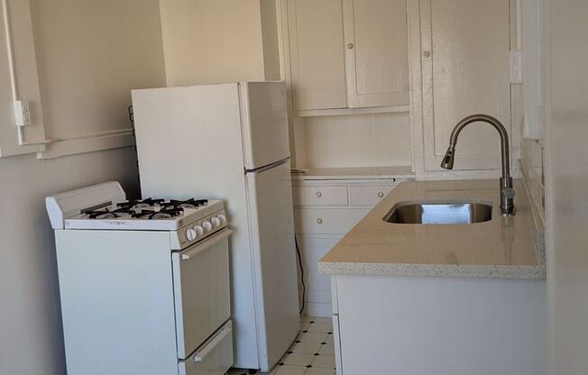 Studio, 1 bath, $1,795, Unit 706