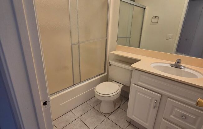 423 S. Holt Ave. (PREFERRED VENDORS)