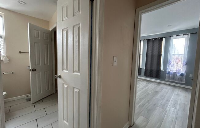 1632 W Passyunk Ave