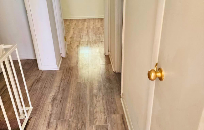 2 beds, 1.5 baths, $1,250, Unit 21-063E