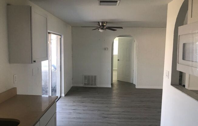 2 beds, 2 baths, 1,000 sqft, $1,350, Unit Unit B