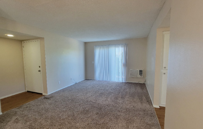 2050 S EUCLID AVE