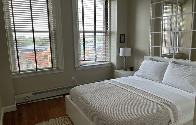 1 bed, 1 bath, 675 sqft, $3,950, Unit 82