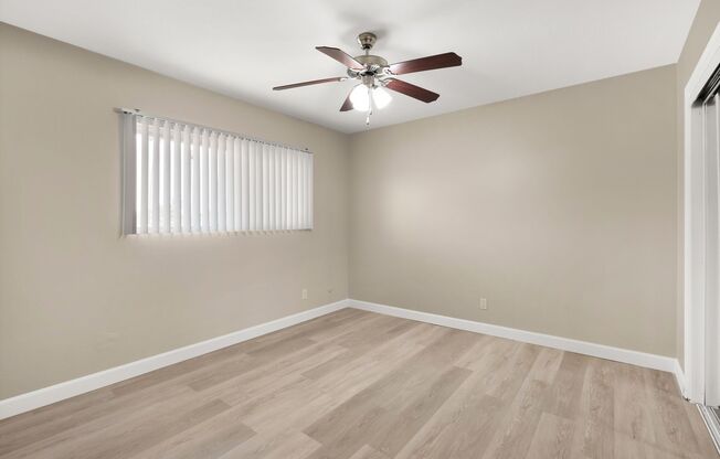 2 beds, 1 bath, 1,100 sqft, $2,100, Unit 11