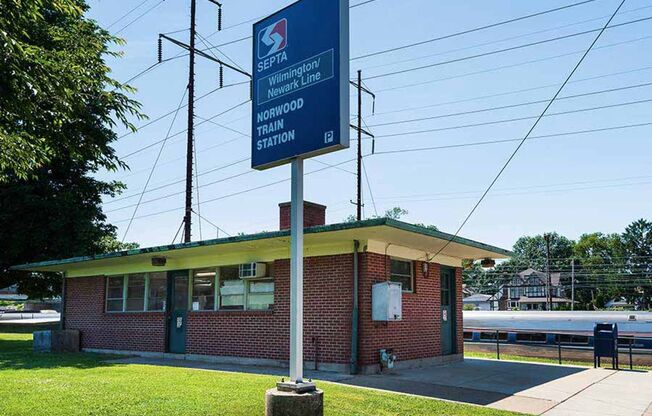 1 bed, 1 bath, 725 sqft, $1,350, Unit D12