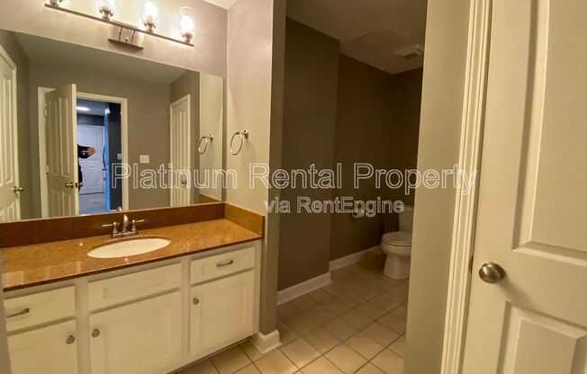 2 beds, 2 baths, 1,131 sqft, $2,200, Unit 617