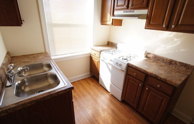 1 bed, 1 bath, 703 sqft, $2,195, Unit 201