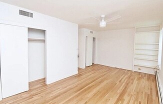 225 10 AVE