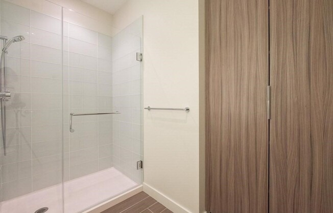 1 bed, 1 bath, 612 sqft, $4,300, Unit 21G