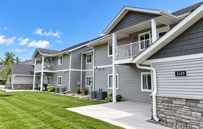 Prairie Lane Apartments