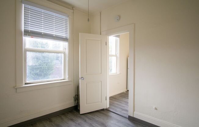 Studio, 1 bath, $995, Unit 312