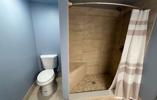 2 beds, 1 bath, 736 sqft, $2,485, Unit 18