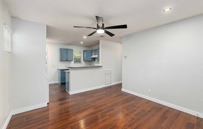 2928 E 12 ST