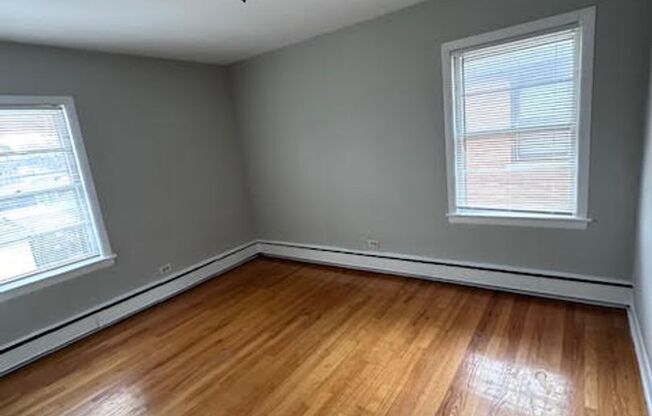 3741 W 59 ST