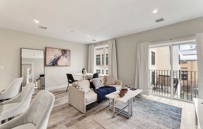 1 bed, 1 bath, 592 sqft, $3,495, Unit 307