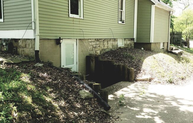 4 bedroom, 2 bath home - Available July 2026!