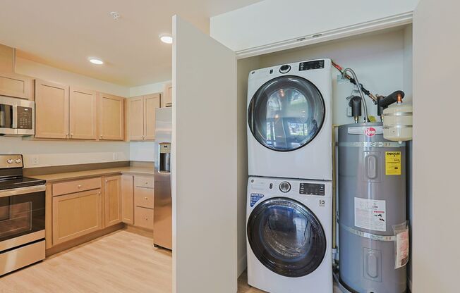 2 beds, 2 baths, 1,120 sqft, $2,063, Unit 2088-108
