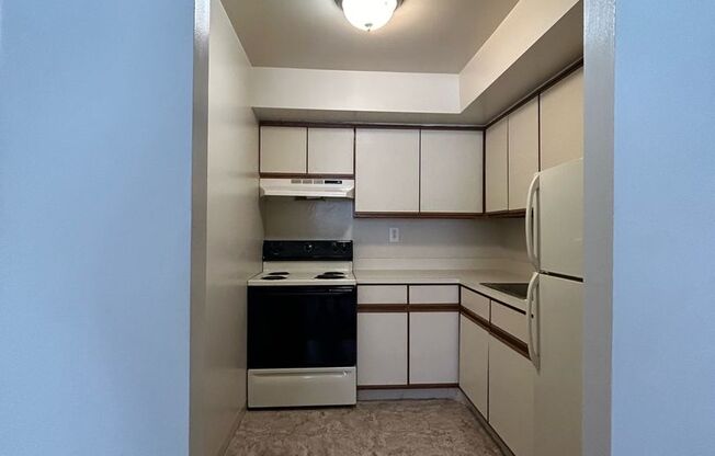 1 bed, 1 bath, 625 sqft, $1,195, Unit C04