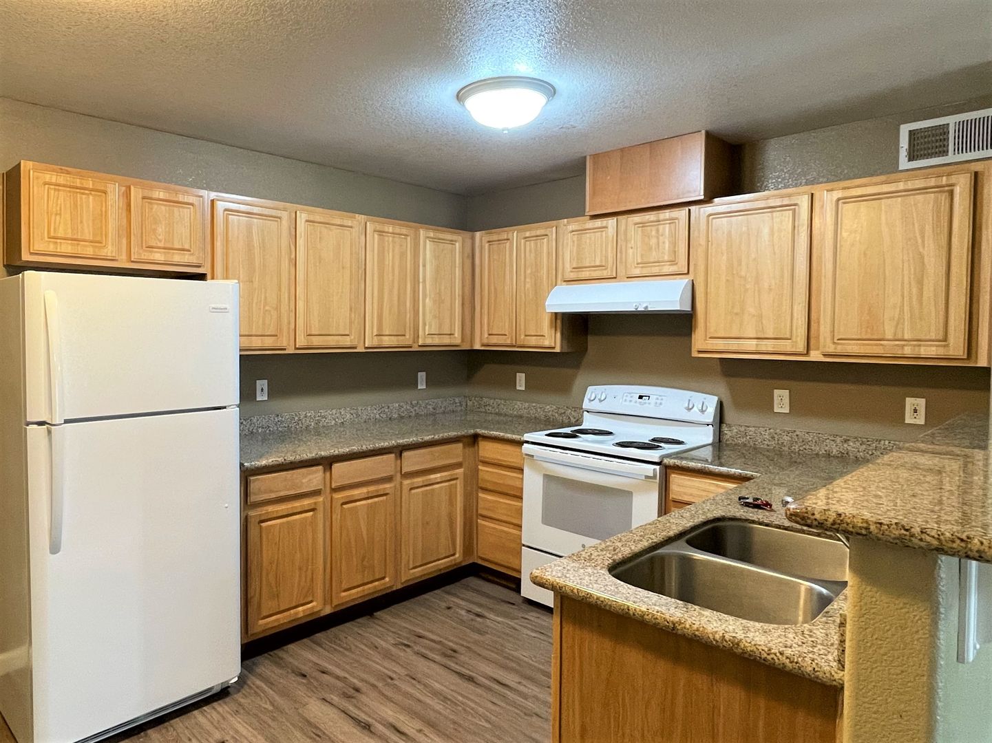 Classic Apartments at 2727 Monte Diablo Ave, Stockton
