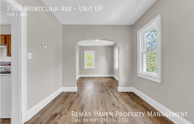 2303 MONTCLAIR AVE
