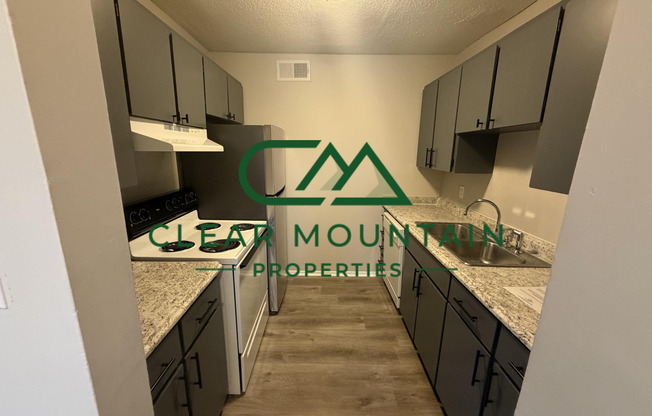 2 beds, 1 bath, 980 sqft, $1,195, Unit 82