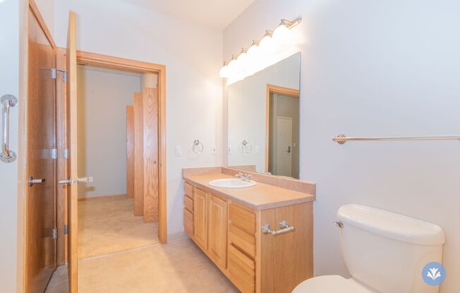 1 bed, 1 bath, 882 sqft, $1,210, Unit CT-6
