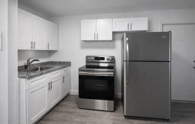 Waterfront with Pool - Las Olas Isles - walk to Las Olas, Beach $995 Special Dep & $995 First month w/ approved credit!
