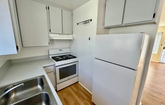 1 bed, 1 bath, $2,250, Unit #B