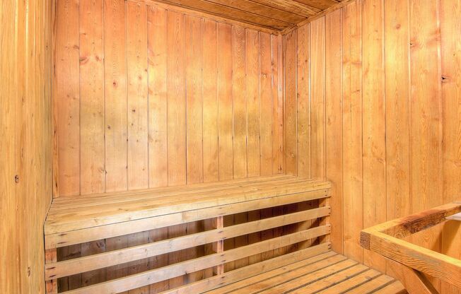 2 beds, 2 baths, 925 sqft, $2,595