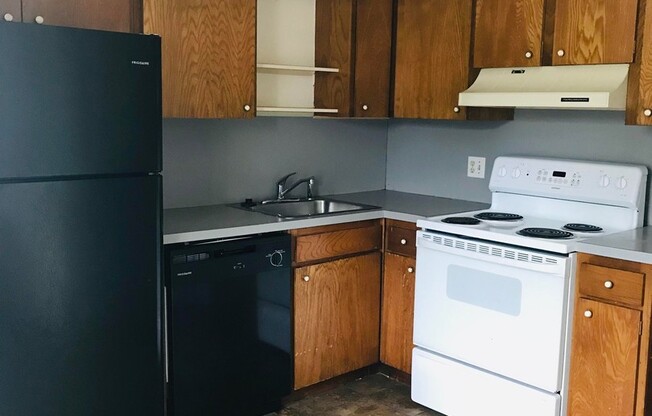 2 beds, 1 bath, $950, Unit Unit 16