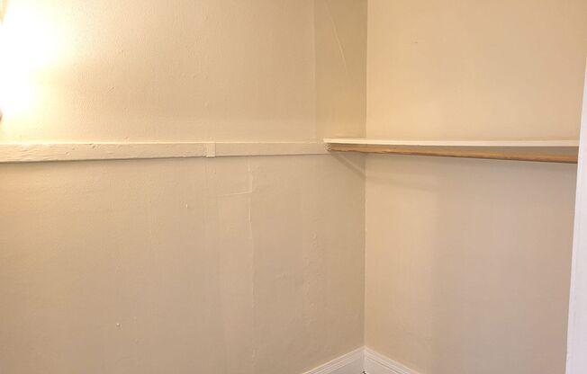 Studio, 1 bath, $845, Unit 5